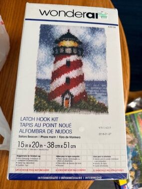 Lighthouse latchhook kit